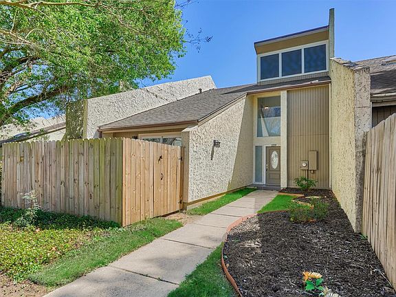 2nd image of 12239 Glenview Dr