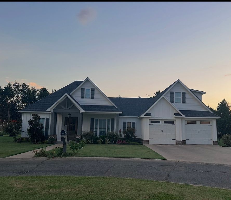 202 Ridgecrest Dr - Property Image