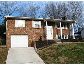 377 Evergreen Cir photo 1