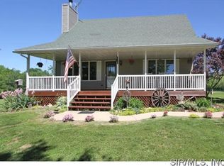 11560 Sugar Fork Dr, Alhambra, IL 62001