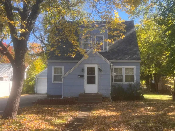 124 Pine St, Waupaca, WI 54981
