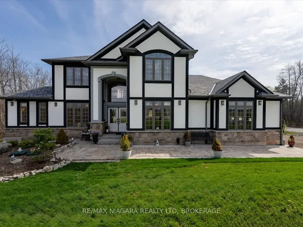 1040 Oakhill Blvd, Fort Erie, ON L0S 1N0