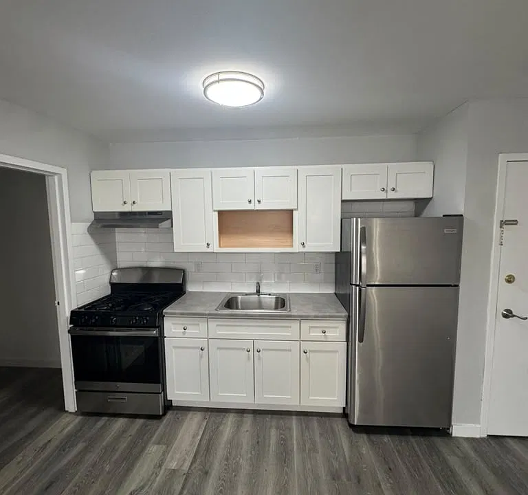 203 12th Ave #5