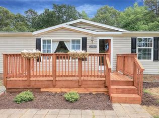 2788 Burnt Leaf Ln, Newton, NC 28658