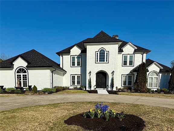 2nd image of 3011 Flat Shoals Rd SW