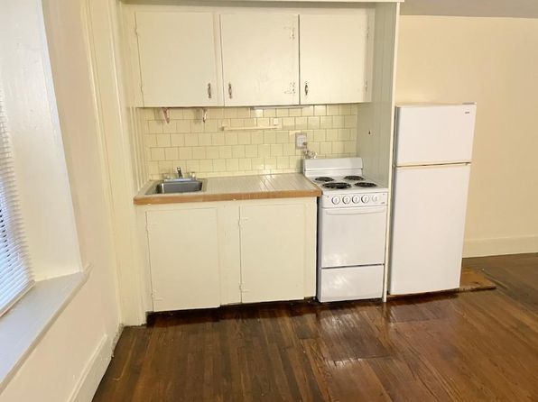 90 Myrtle St APT 2