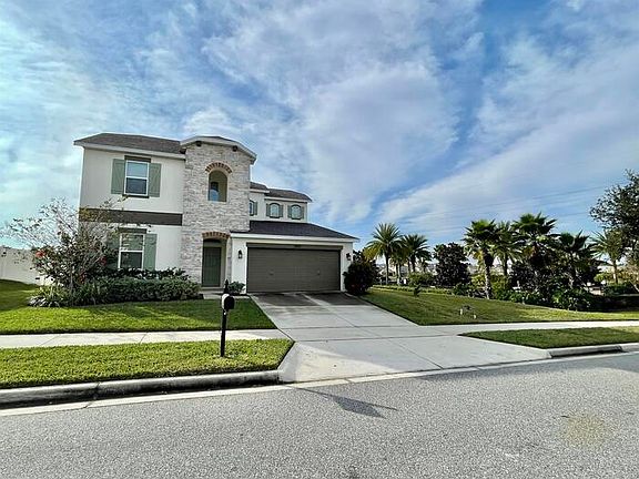 3rd image of 1012 Wax Myrtle Ave