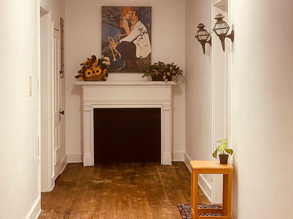 Entry Hallway