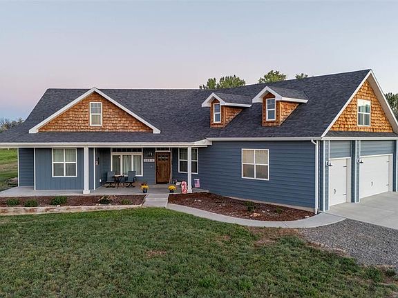 3rd image of 58818 Mallard Lane