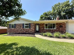 7353 Elkwood Dr, West Chester, OH 45069