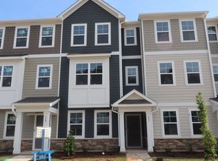337 Deercroft Dr, Apex, NC 27539