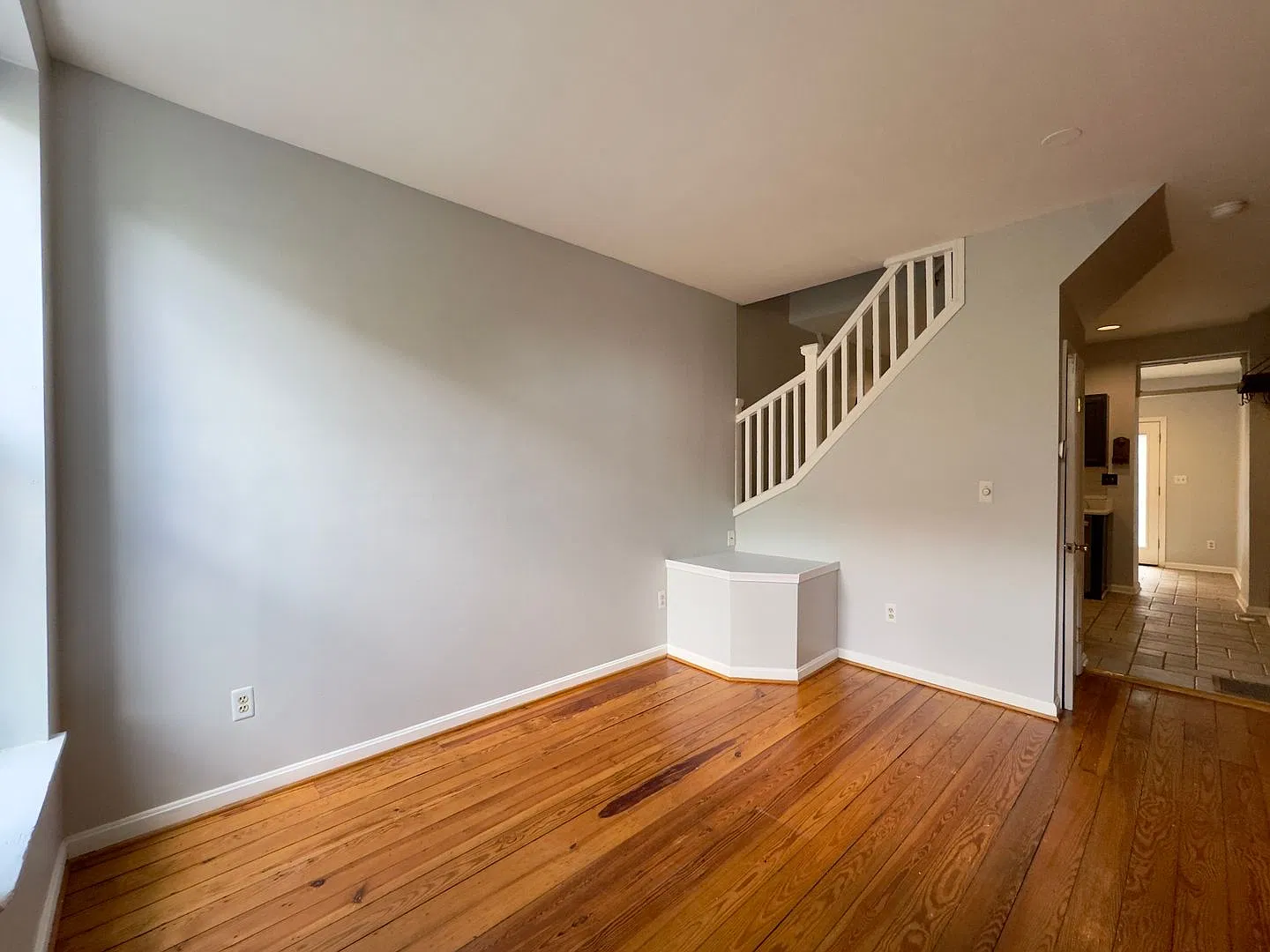 Charming 1BD/2BA Townhome w/ Roof Deck in Riverside, MD! — Photo 3