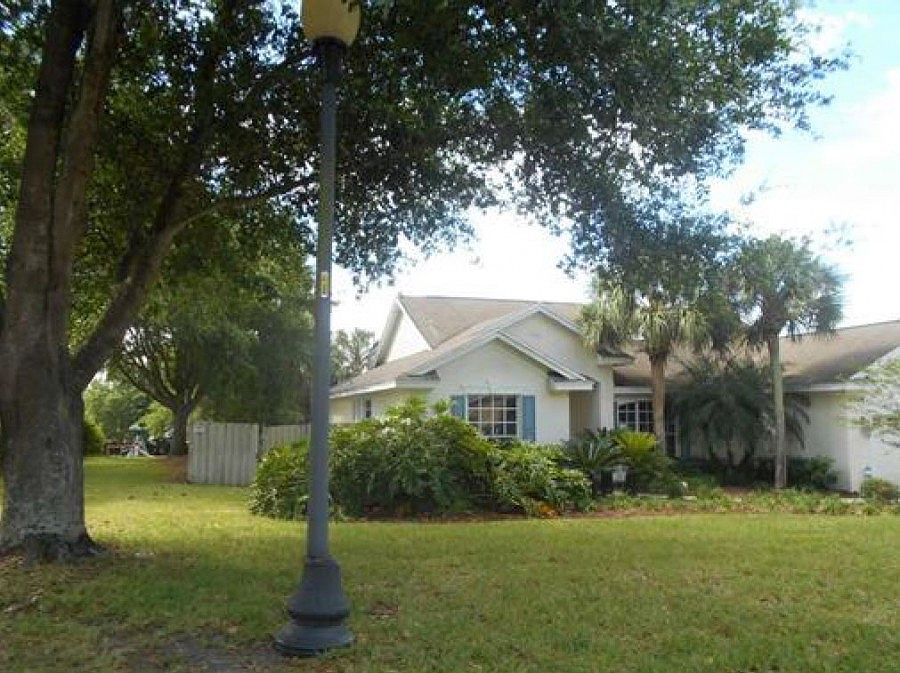 2nd image of 13714 Via Roma Cir