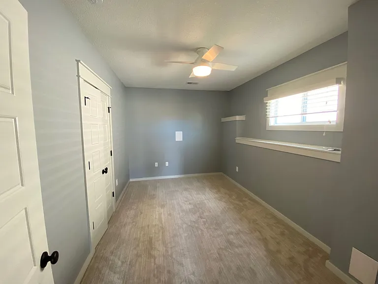 418 Freemont — Photo 25