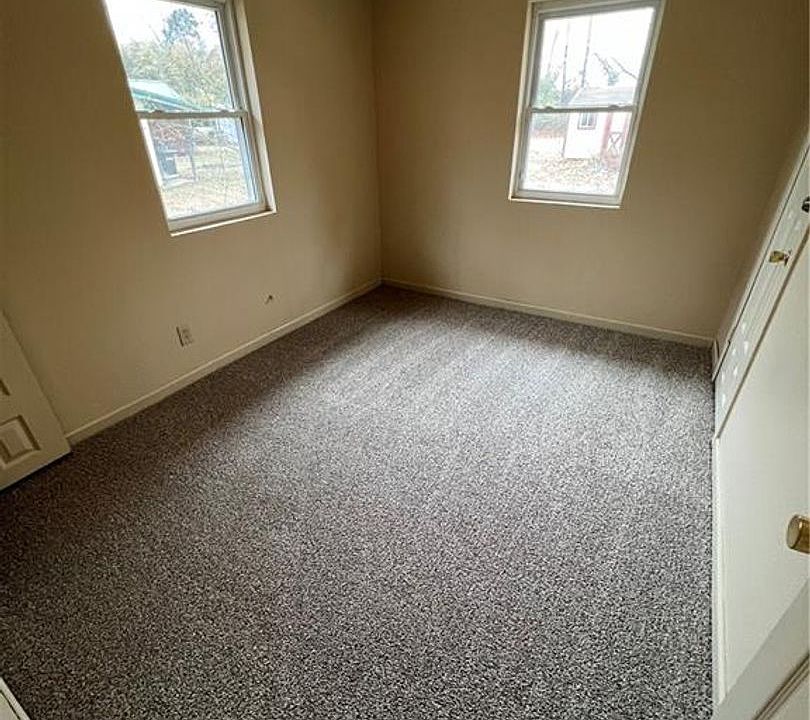 1st image of 2100 Magnolia Bnd