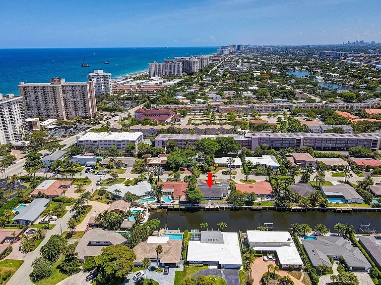 2041 Coral Reef Dr — Photo 17