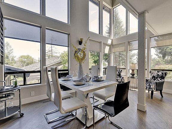 4th image of 120 College Terrace Ct #E