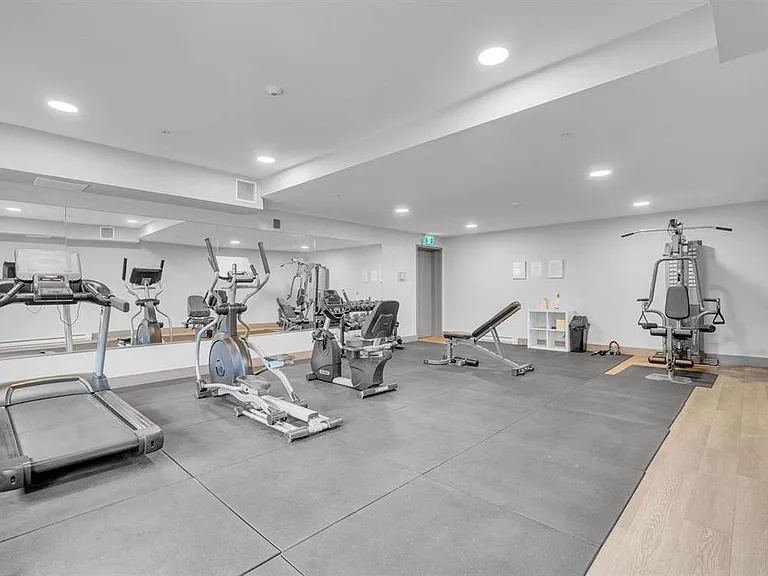 5486 199a St #10X — Photo 10