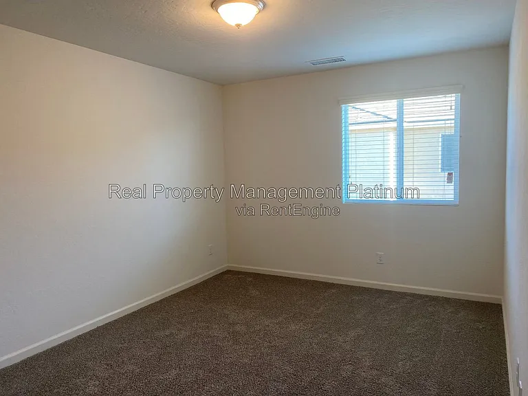 3736 Longford Way — Photo 7