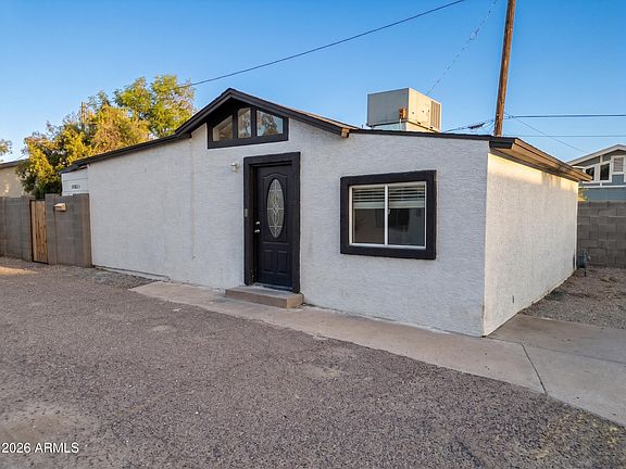 3rd image of 1801 N 25th Place