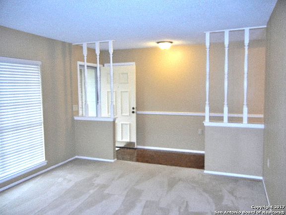 2nd image of 5122 Capistrano St