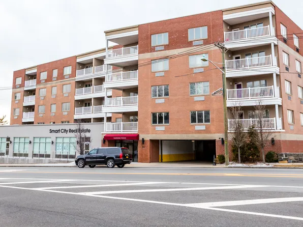 411 E Brinkerhoff Ave, Palisades Park, NJ