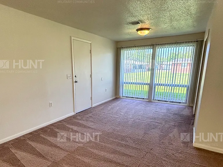 203 Acorn Dr — Photo 12