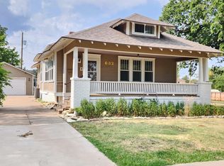 632 E 7th St, Russell, KS 67665