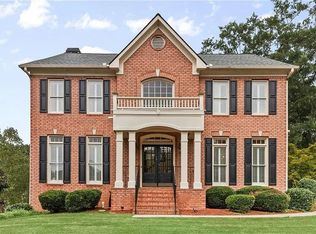 1610 Chattahoochee Run Dr, Suwanee, GA 30024