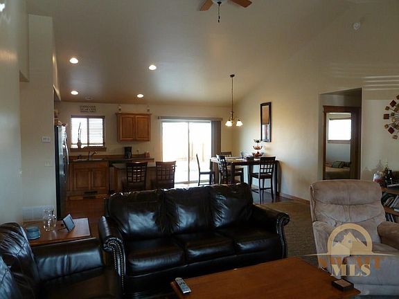 4th image of 148B Prairie Grass Ct