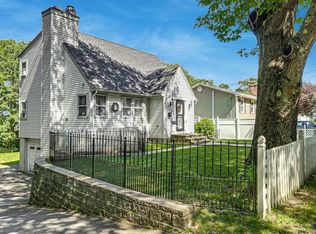 14 Gothic Ave, Worcester, MA 01606