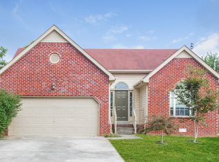 403 Wildlife Ct, La Vergne, TN 37086