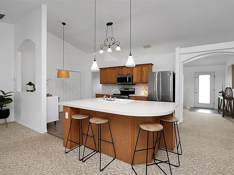 10648 SW 38th Ave — Photo 23
