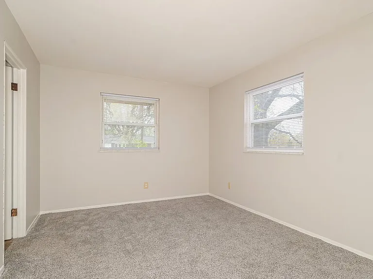 2544 Netherton Dr — Photo 14
