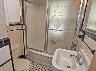 8 Fountain Ave #2, Cranston, RI 02920