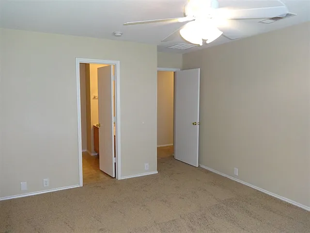 9109 Chisholm Trl — Photo 9