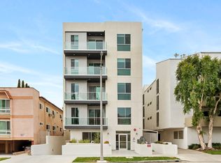11727 Kiowa Ave, Los Angeles, CA 90049
