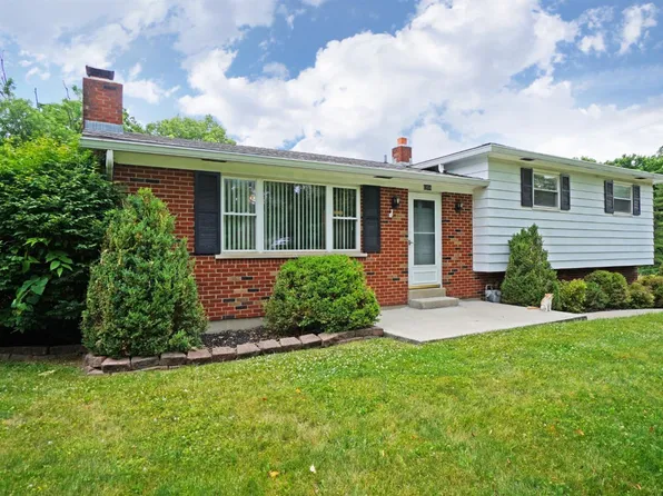 6956 Gary Lee Dr, West Chester, OH 45069