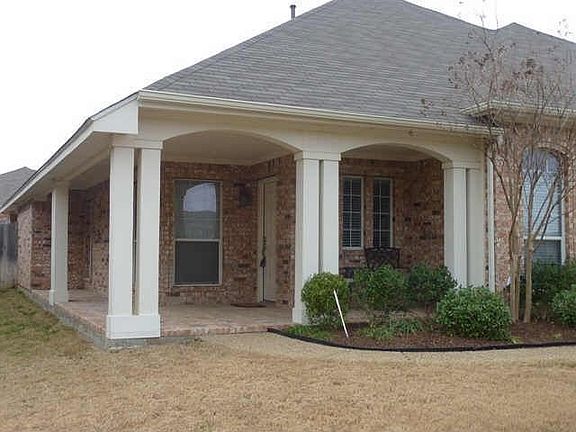 2nd image of 2044 El Camino Dr