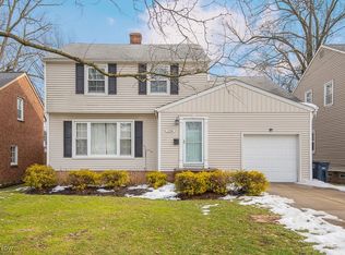 1239 Ford Rd, Lyndhurst, OH 44124