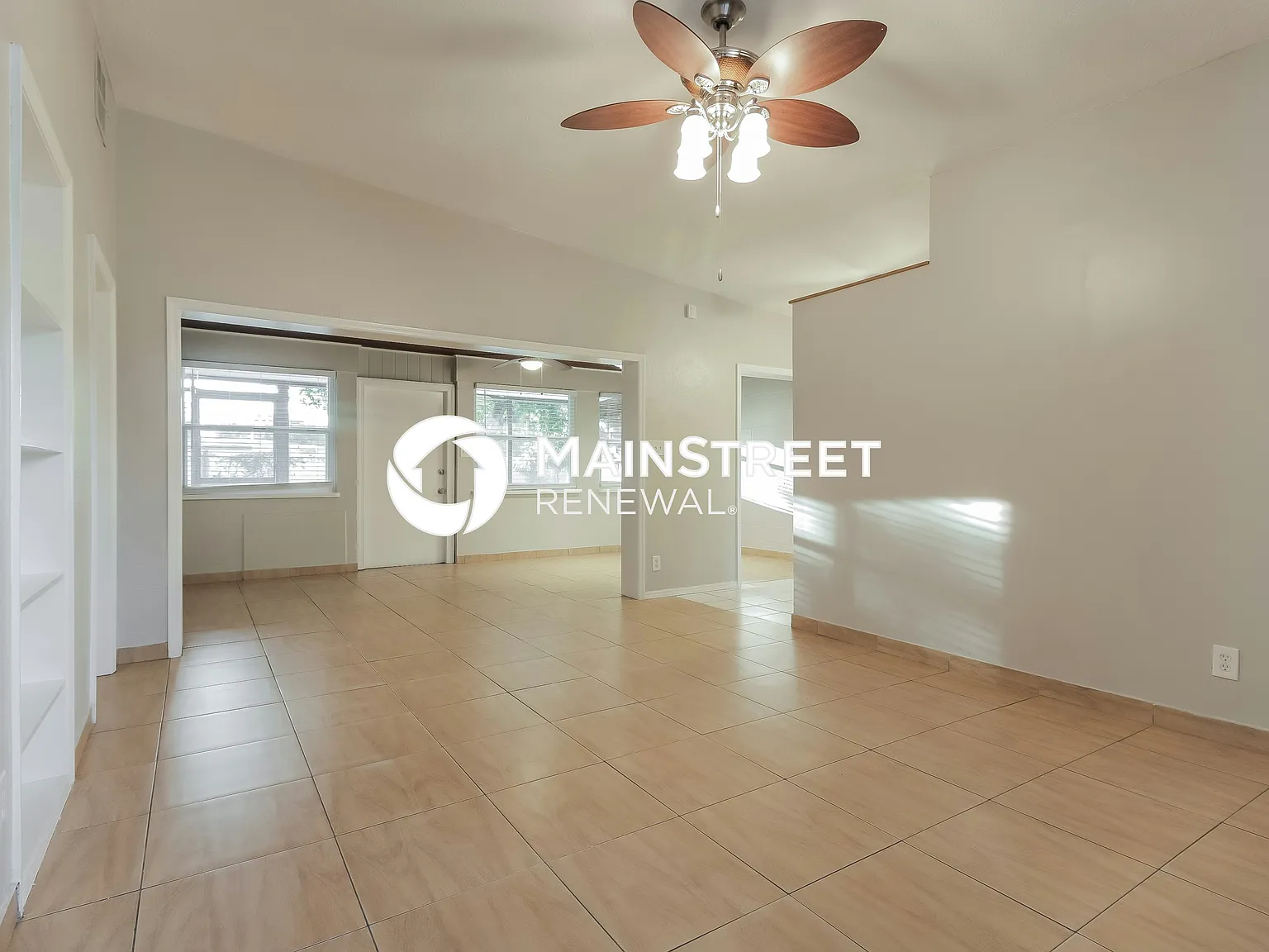 28 S Oxalis Dr — Photo 2