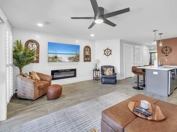 154 Stewart Lake Cv Unit 176, Miramar Beach, FL 32550