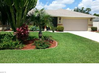 26 NE 17th Pl, Cape Coral, FL 33909