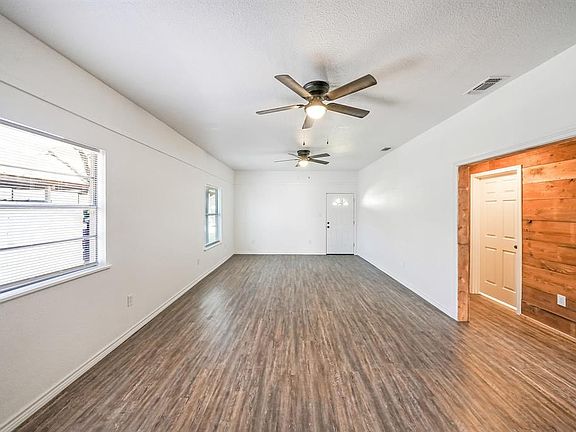 4th image of 707 SW 9th St