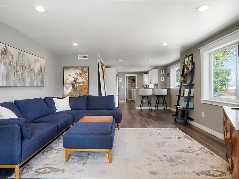 3653 N Monroe St — Photo 2