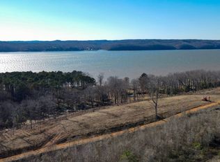 14 Lake Bend Shores Dr, Florence, AL 35633