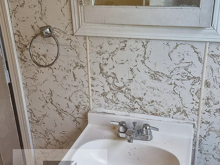 1100 Sherman Ave — Photo 26