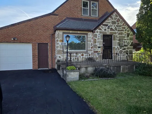 5435 Lee Rd, Maple Heights, OH 44137
