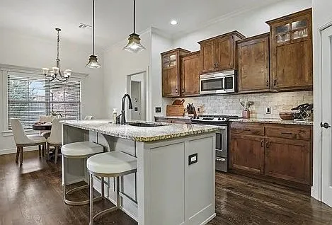 3 bed, 2083 sqft, $1,500 — Photo 4