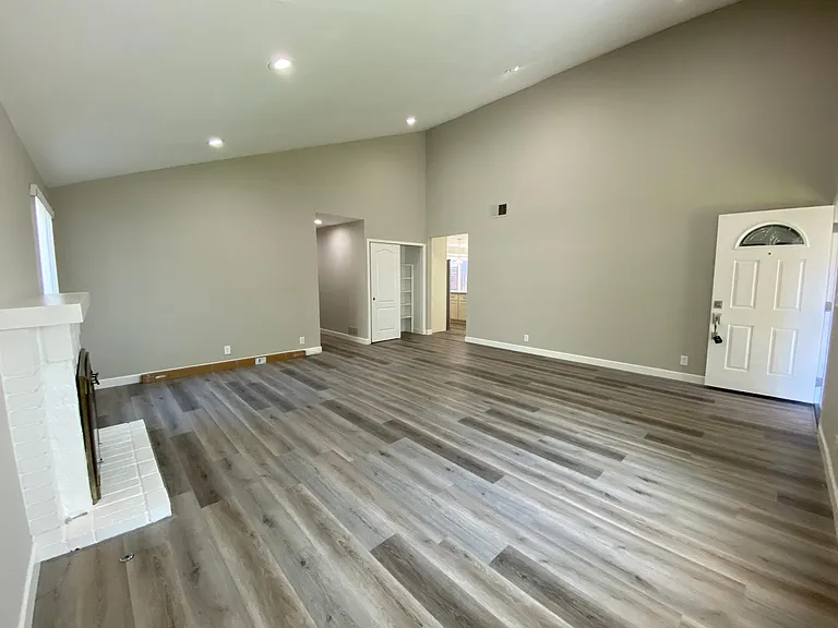 4680 Mia Cir — Photo 5